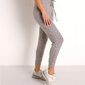 Beyond Yoga's luxe cheetah print joggers - very pilled